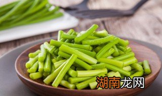 醋腌蒜苔的家常做法大全 山西醋腌蒜苔的最简单做法窍门