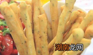 孜然小油条的做法视频 孜然小油条的做法