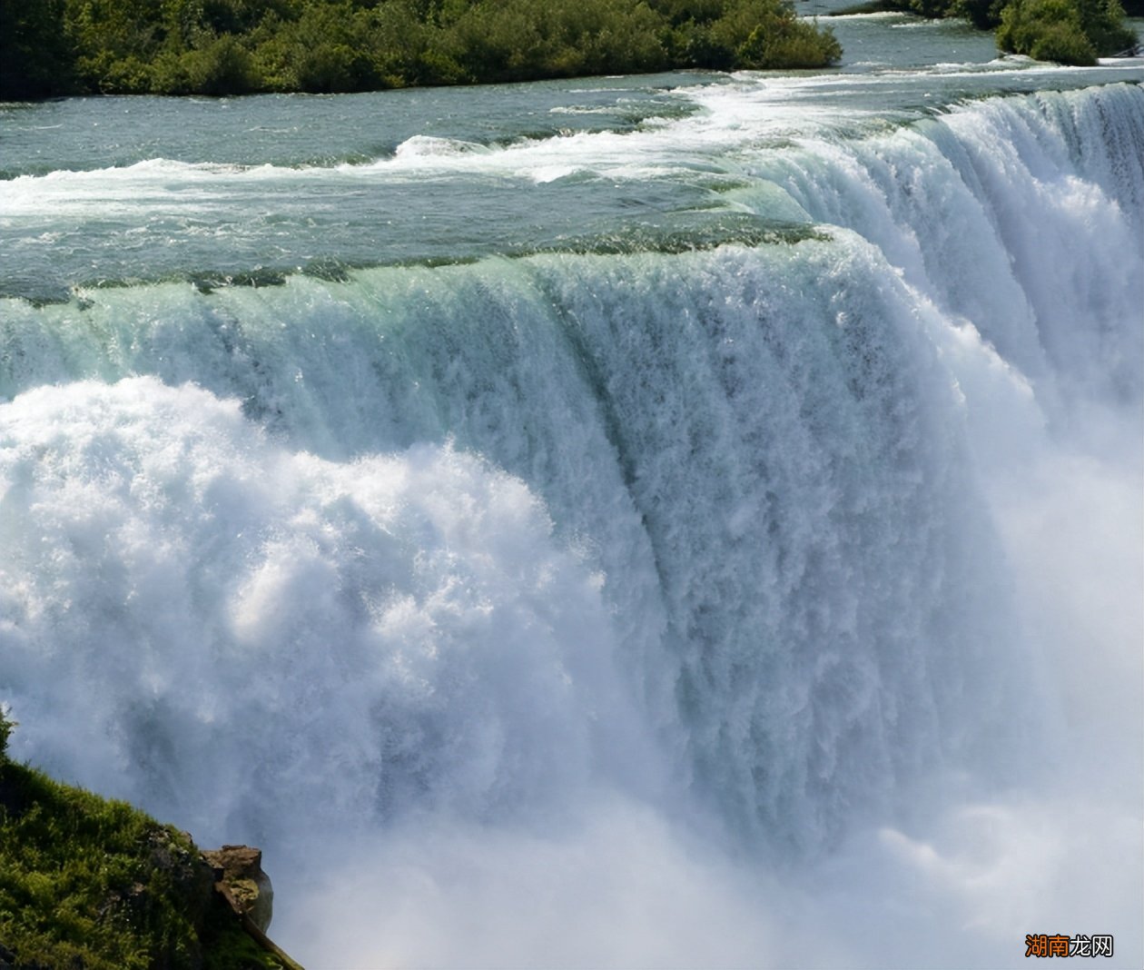 尼亚加拉瀑布在哪个国家哪个城市