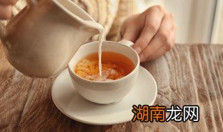 用清茶叶做奶茶的最简单方法是什么 用清茶叶做奶茶的最简单方法