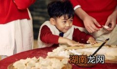 猪肉馅饺子怎么调好吃 猪肉香菇馅饺子怎么调好吃