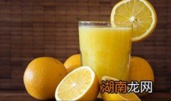 柠檬冰糖水的功效与作用 柠檬冰糖水的功效与作用方法