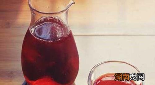 西梅泡酒能治疗痛风吗 痛风喝西梅酒的影响