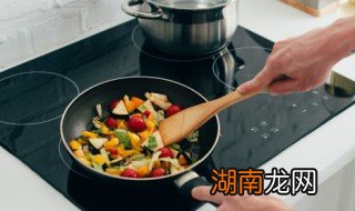 猪皮怎样做才好吃 这样做又香又爽脆超好吃的小零食