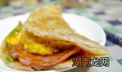 怎样做鸡蛋手抓饼 如何制作简单鸡蛋手抓饼