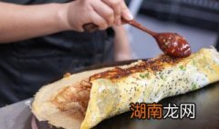 粗粮煎饼果子的面糊的调制方法 粗粮煎饼果子