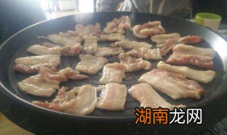韩式五花肉怎么烤 韩式烤五花肉平底锅版