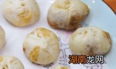 白菜猪肉包子甜面酱教程 猪肉白菜包子馅放甜面酱吗