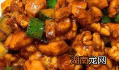 爆酱鸡丁怎么做 做爆酱鸡丁的窍门