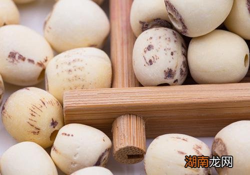 莲子被虫蛀了还能吃吗 莲子受潮了还能吃吗