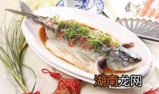 草鱼最简单的做法 清蒸草鱼最简单的做法