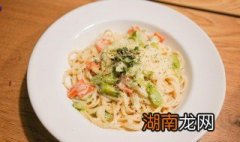 青芦笋酱拌意面怎么做 青芦笋酱拌意面怎么做才好吃