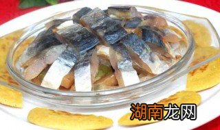 青豆烧咸鱼 青豆蒸咸鱼