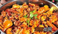 鸡排闷饭怎么做 鸡排焖锅的做法