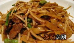 韭菜豆芽炒河粉怎么做才好吃 韭菜豆芽炒河粉怎么做