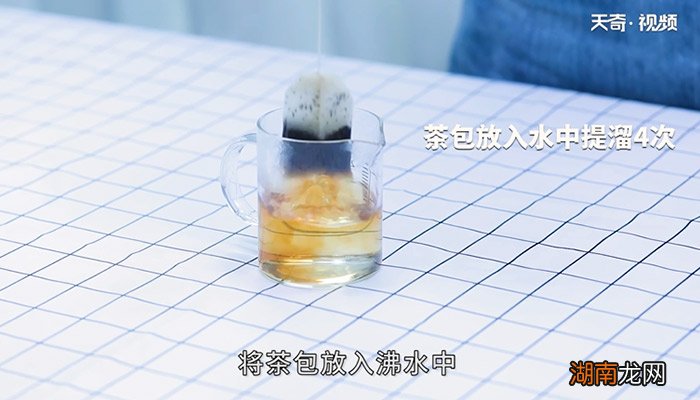 冰柠檬红茶怎么做 冰柠檬红茶的做法