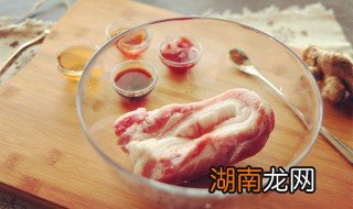大葱青椒炒肉的做法 大葱青椒炒肉怎么做