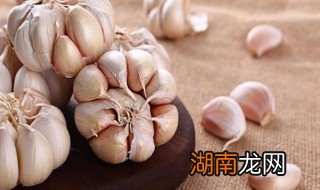 白酒泡大蒜怎么吃壮阳 白酒泡大蒜怎么吃法最好