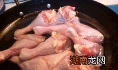 水煮鸡腿怎么做 怎么做水煮鸡腿