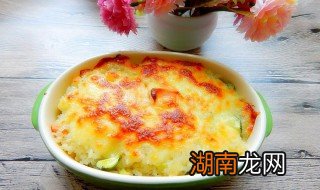 什锦火腿炒饭的做法 什锦火腿焗饭