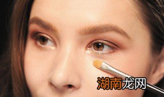 眼影的使用方法 怎么使用眼影