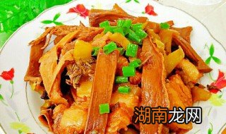 五花肉焖烟笋的做法 五花肉焖烟笋