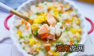 猕猴桃三文鱼炒饭 猕猴桃三文鱼可以一起吃吗