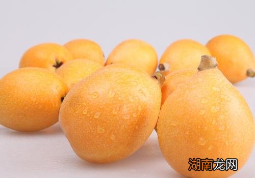 枇杷能和核桃一起吃吗 枇杷和核桃吃多了会怎样