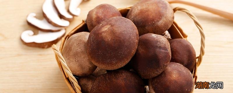 香菇生吃会中毒吗 香菇没熟吃了会中毒吗