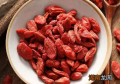 罗汉果可以和枸杞一起泡吗 罗汉果枸杞泡水喝的功效