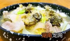 生蚝能炖酸菜吗 排骨五花肉生蚝炖酸菜