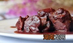 红酒炖牛肉用什么部位 红酒炖小牛肉