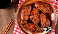 鸡翅焖魔芋丝怎么做才好吃 鸡翅焖魔芋丝怎么做