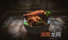 做咸猪肘的正确方法 做咸猪肘的正确方法是什么