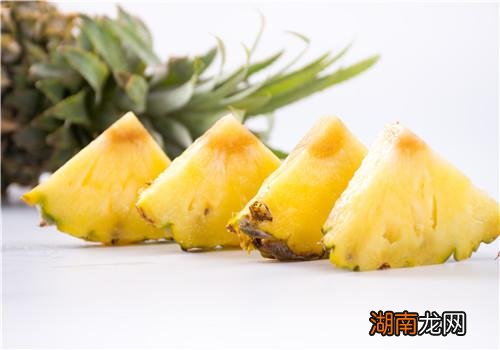 凤梨是不是菠萝 4点告诉你凤梨和菠萝一样吗