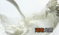 能不能往煮沸的牛奶里打鸡蛋 能不能往煮沸的牛奶里打鸡蛋吃完恶心拉肚子