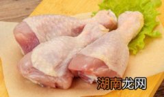 板栗菌菇烧鸡腿的做法视频 板栗菌菇烧鸡腿的做法