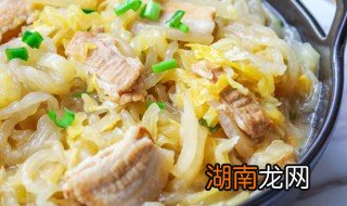 猪肉炖白菜如何做 猪肉炖白菜的做法
