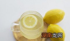 柠檬汁怎么榨 柠檬汁怎么榨汁