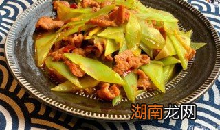 猪肉炒干莴笋片的做法 猪肉炒干莴笋片