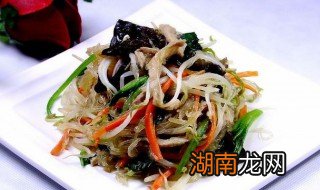 素炒米线的做法 什锦素炒米线