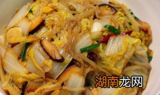 白菜猪肉炖粉条怎么做 白菜猪肉炖粉条做法介绍