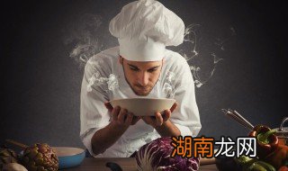 脆瓜火鸭丝怎么做 脆鸭肠火锅怎么吃