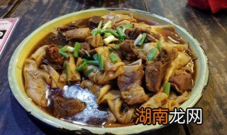 肥肠闷饼怎么做 自己做肥肠闷饼的方法