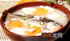 粉葛鲫鱼汤如何做 粉葛鲫鱼汤的做法
