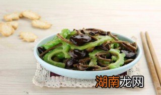 双菇炒苦瓜 蘑菇炒苦瓜的做法窍门