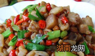 藕炒油渣怎么做 藕炒油渣如何做