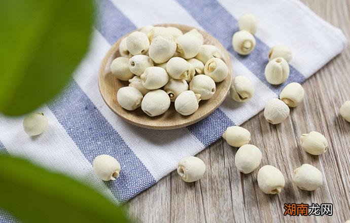 莲子泡水喝可以吗 莲子下火怎么吃