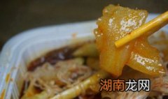 怎么做麻辣牛皮 制作麻辣牛皮的方法