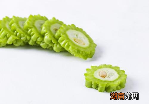 苦瓜和豆腐可以一起吃吗 苦瓜和豆腐怎么吃才好